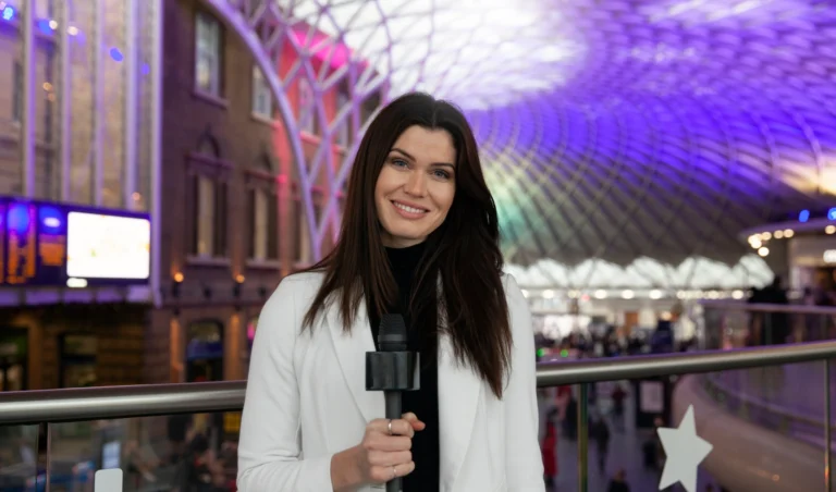 الاذاعة والتلفزيون